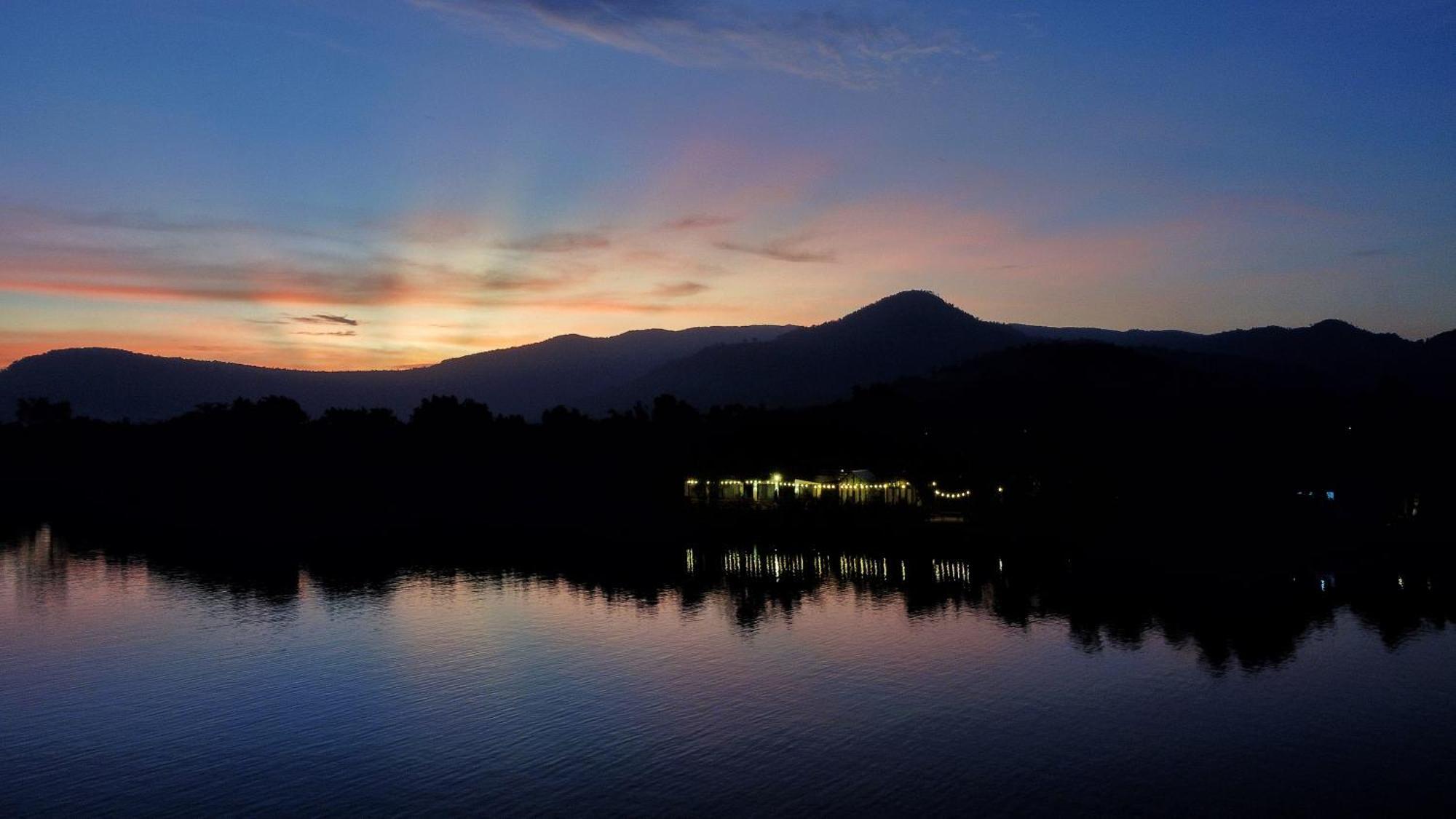 Kampot Riverfront Boutique Esterno foto
